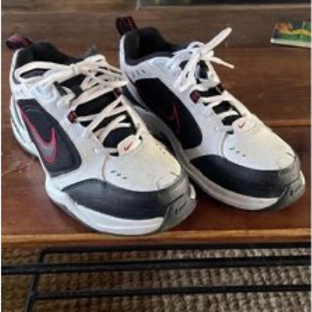 Mens Nike Air Max Monarchs